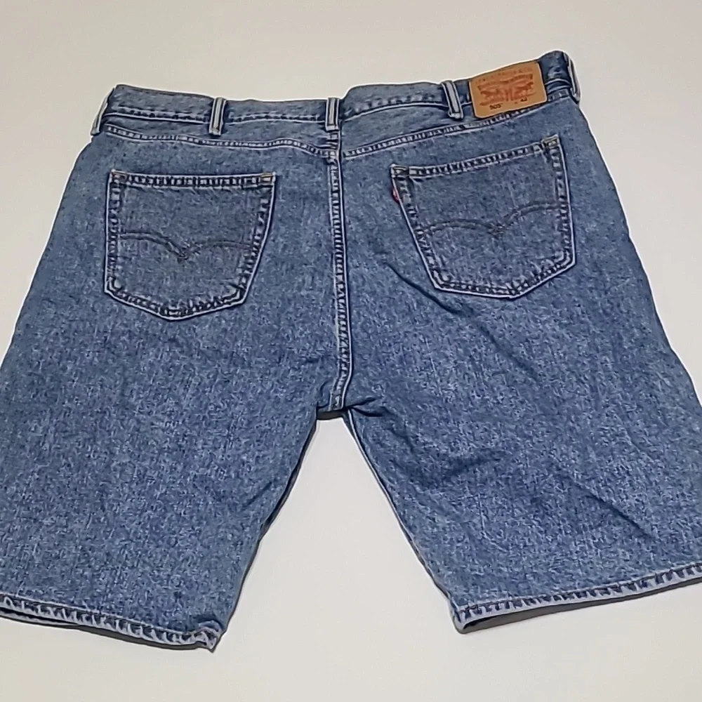 Levis pre owned